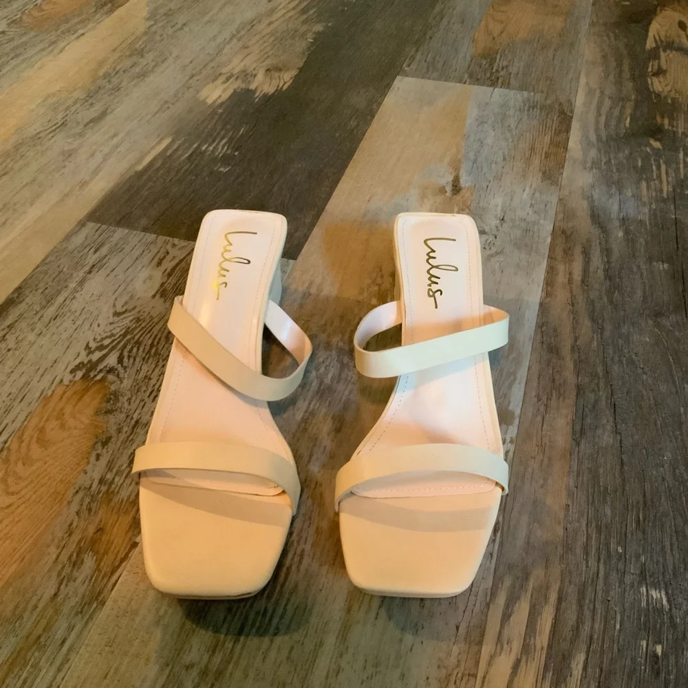 Lulu's Vanilla Double-Strap Fallyn Naked Heels Size 10